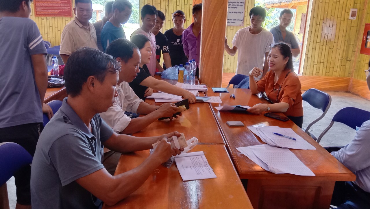 Hội đồng nhân xã Tân Lập phối hợp giám sát việc nghiệm thu và giải ngân nguồn vốn hỗ trợ chăn nuôi Trâu tại thôn Minh Thượng