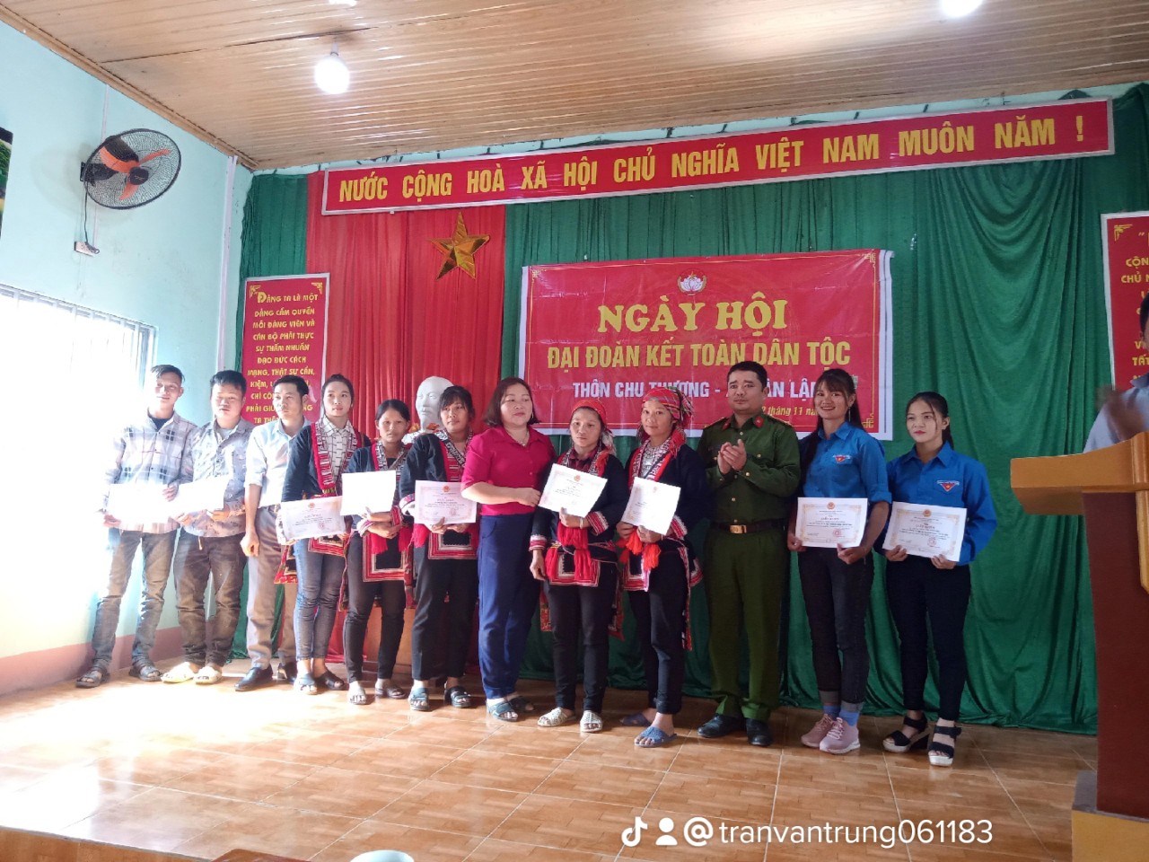 Thôn Chu Thượng, xã Tân Lập, huyện Bắc Quang tổ chức ngày đại đoàn kết toàn dân năm 2022