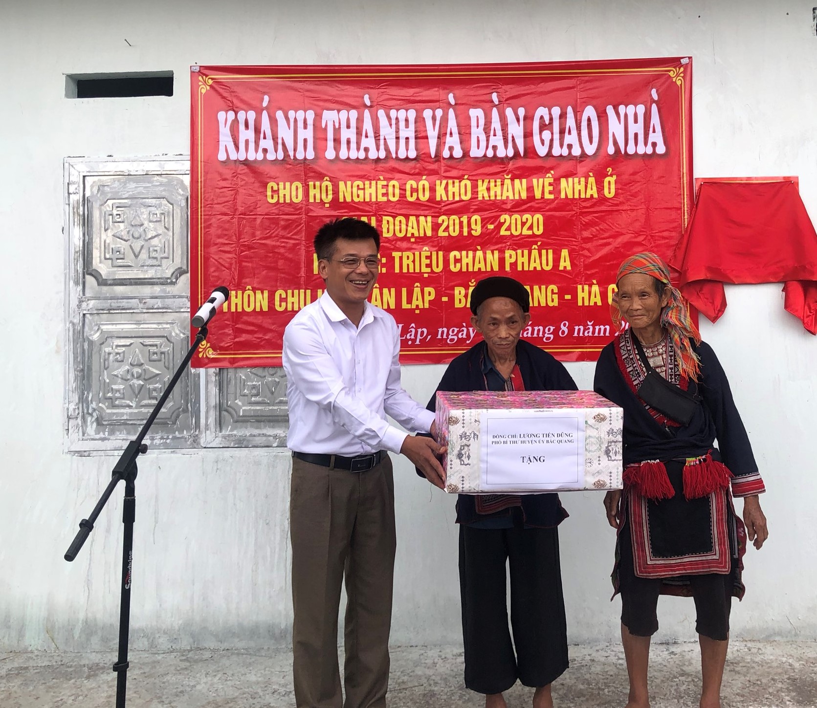 Xã Tân Lập tổ chức Khánh thành bàn giao nhà ở hỗ trợ hộ nghèo năm 2020